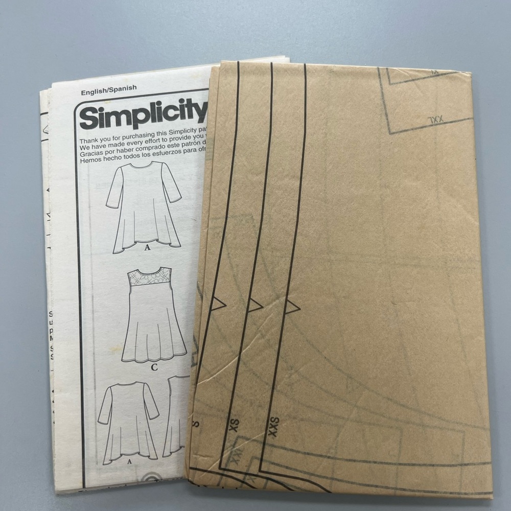 Simplicity Sewing Pattern - Picture 3 of 3